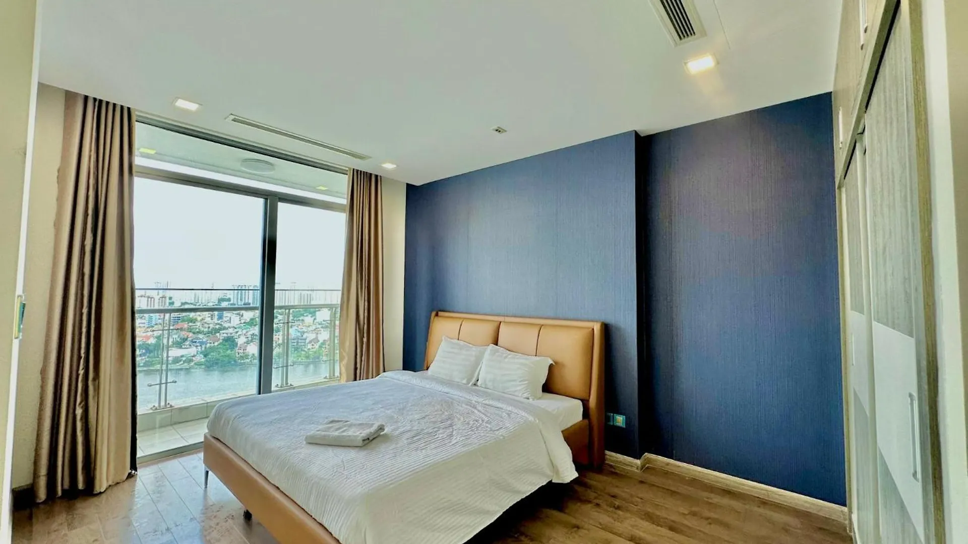 Landmark 81 & Vinhomes Urban Ho Chi Minh City 0*,  Vietnam