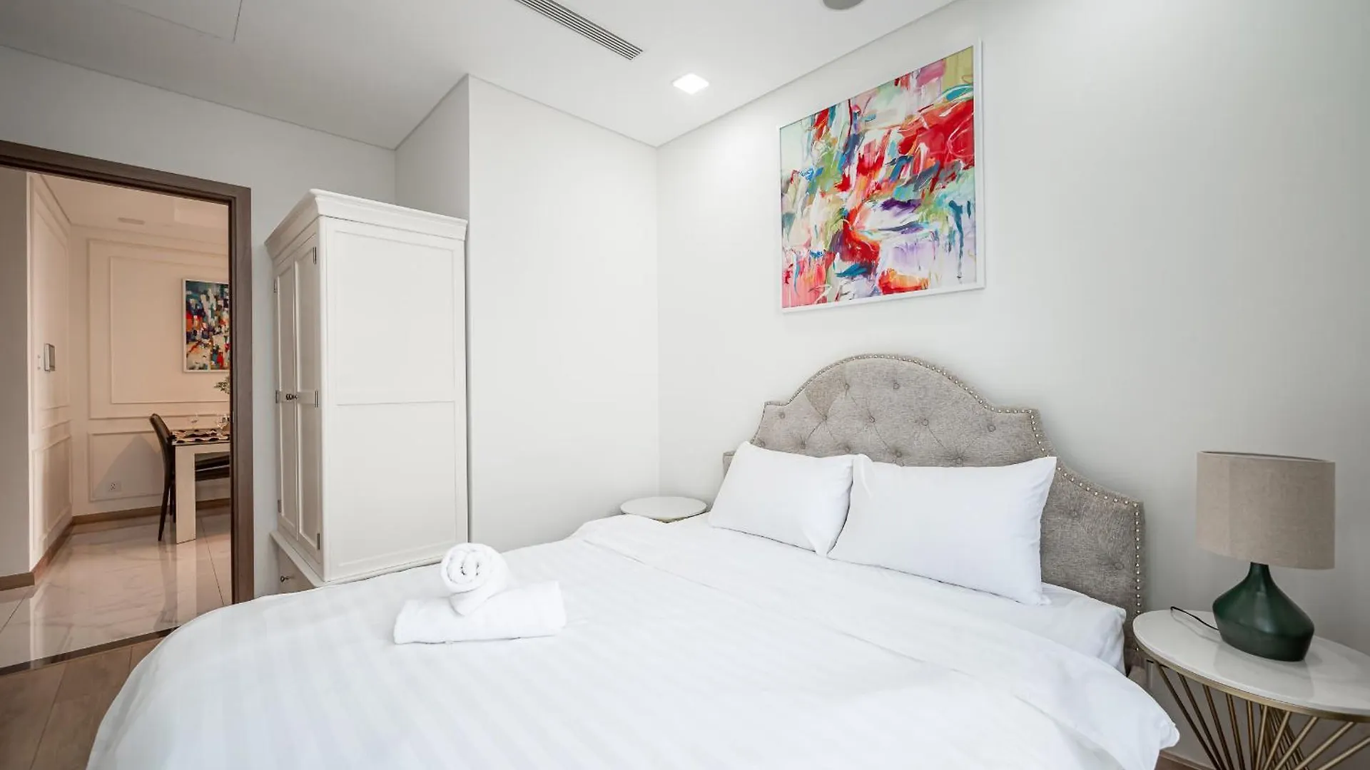 Apartment Landmark 81 & Vinhomes Urban Ho Chi Minh City