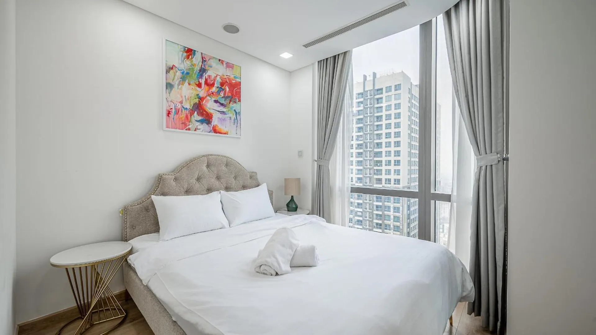 Landmark 81 & Vinhomes Urban Ho Chi Minh City 0*,