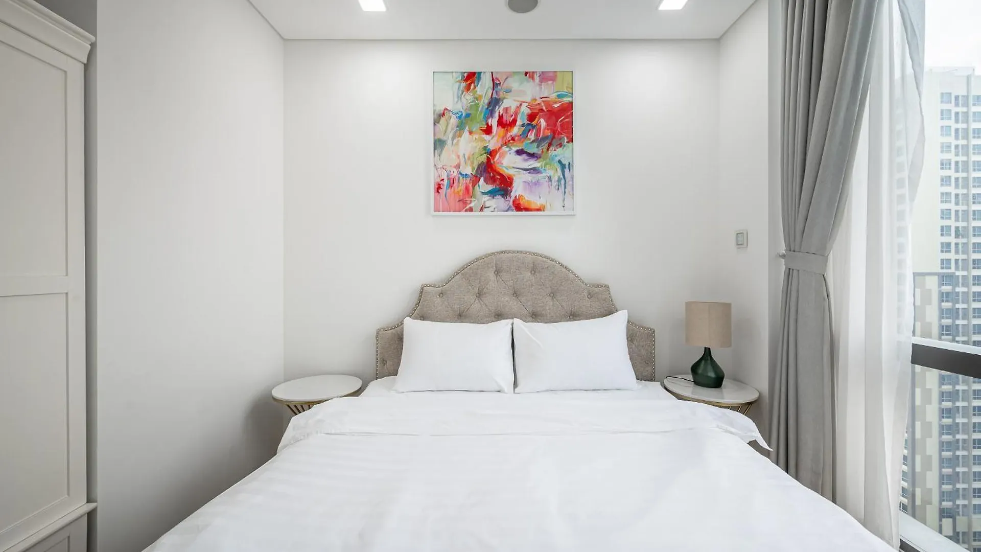 Landmark 81 & Vinhomes Urban Ho Chi Minh City Apartment