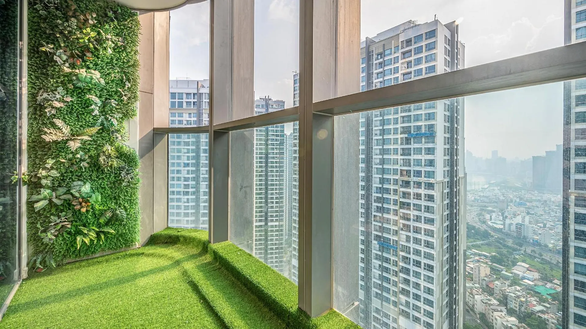 Apartment Landmark 81 & Vinhomes Urban Ho Chi Minh City Vietnam