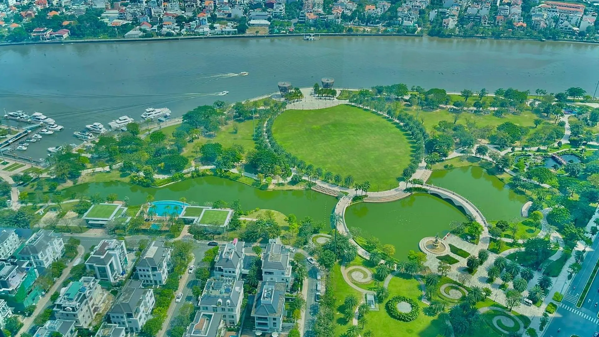 Landmark 81 & Vinhomes Urban Ho Chi Minh City Apartment