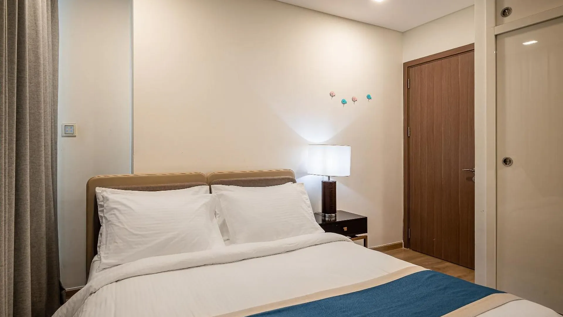 Landmark 81 & Vinhomes Urban Ho Chi Minh City 0*,