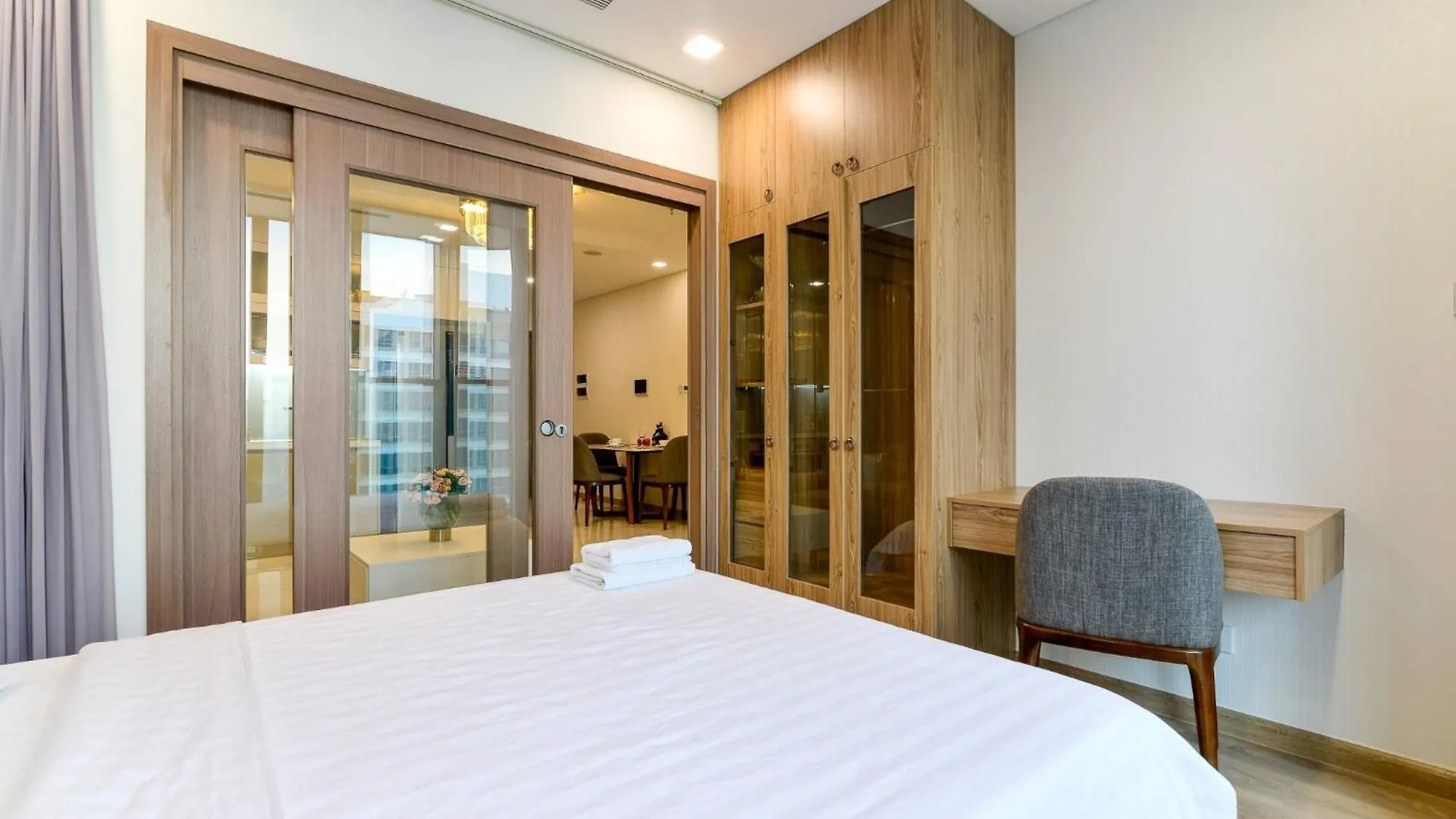 Apartment Landmark 81 & Vinhomes Urban Ho Chi Minh City Vietnam