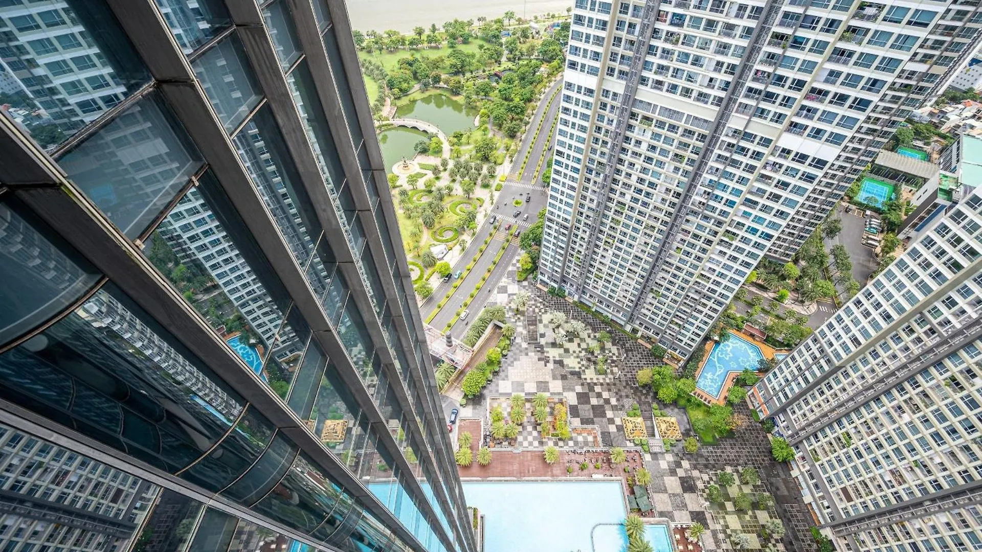 Landmark 81 & Vinhomes Urban Ho Chi Minh City