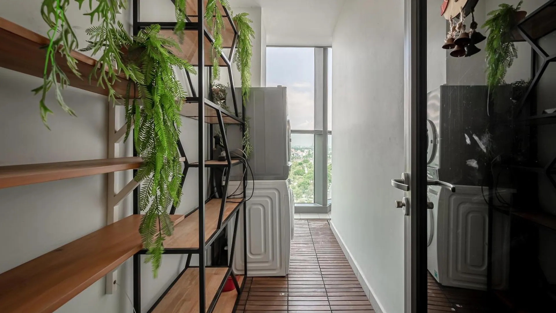 Apartment Landmark 81 & Vinhomes Urban Ho Chi Minh City
