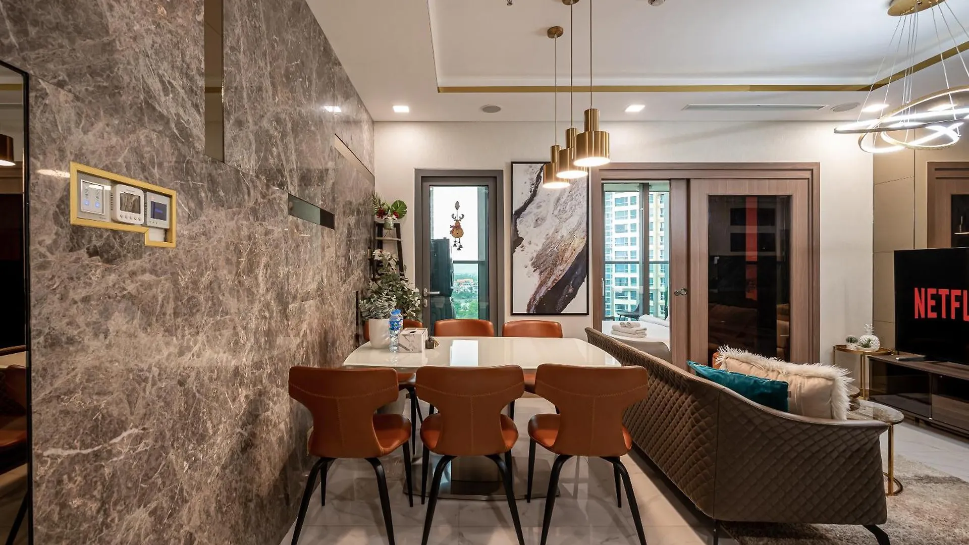 Landmark 81 & Vinhomes Urban Ho Chi Minh City 0*,