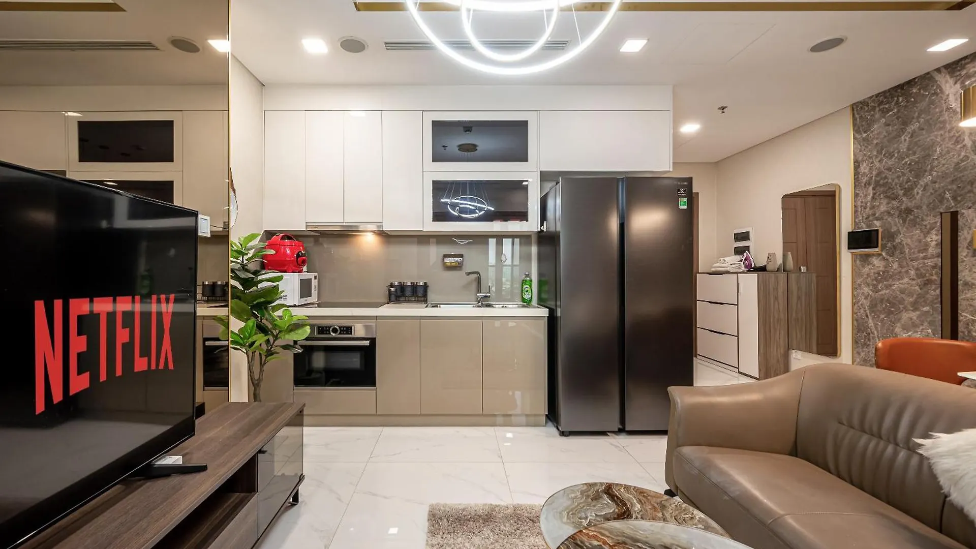 Landmark 81 & Vinhomes Urban Ho Chi Minh City Apartment