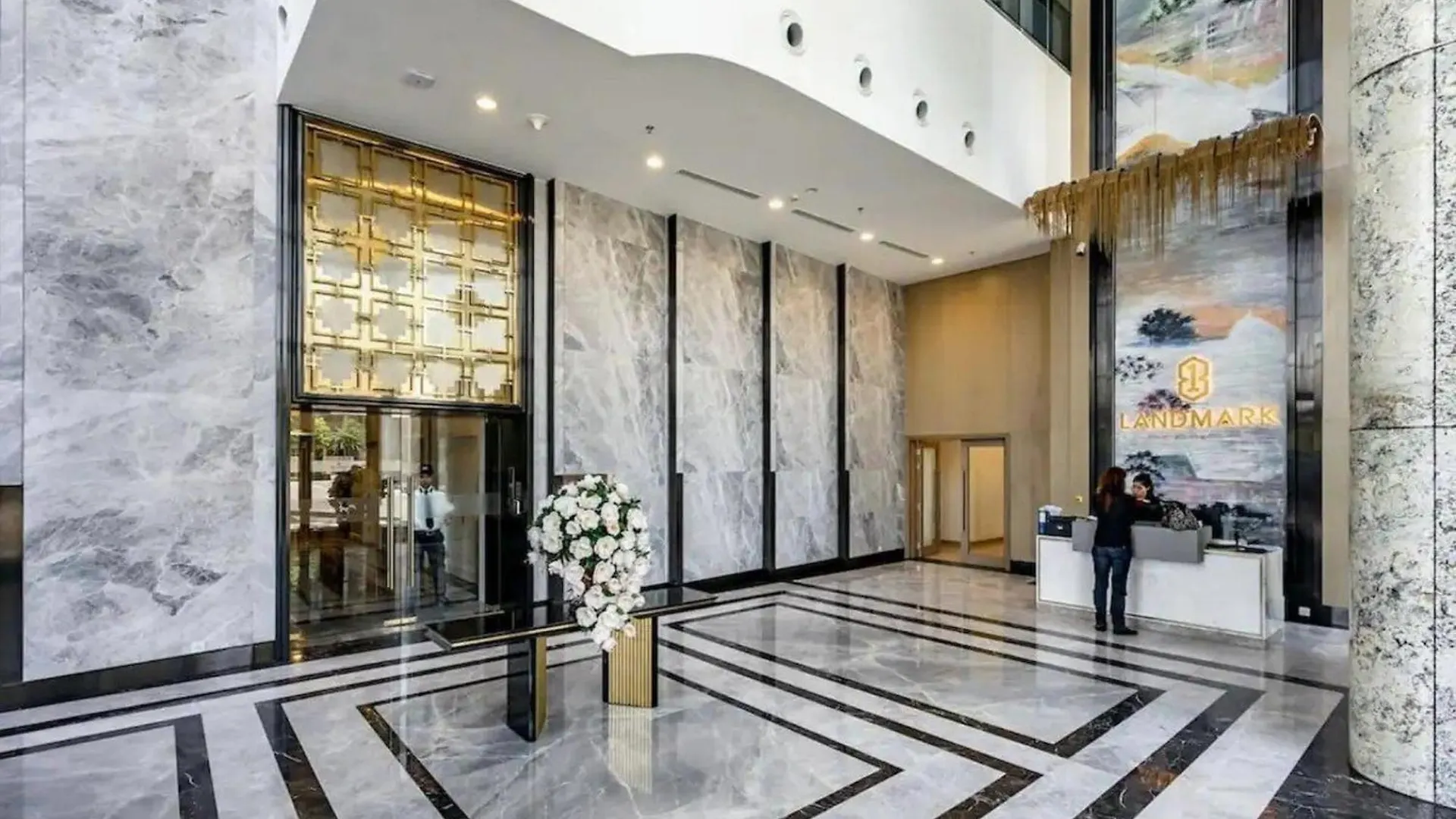 Landmark 81 & Vinhomes Urban Ho Chi Minh City 0*,